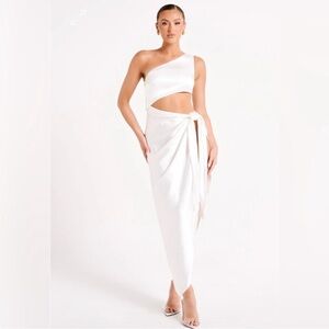NWT Navarah One Shoulder Midi Dress - White XL
